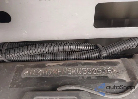 2019 Jeep Wrangler Unlimited Rubicon 4X4 z USA, uszkodzony, nr VIN 1C4HJXFN5KW550936